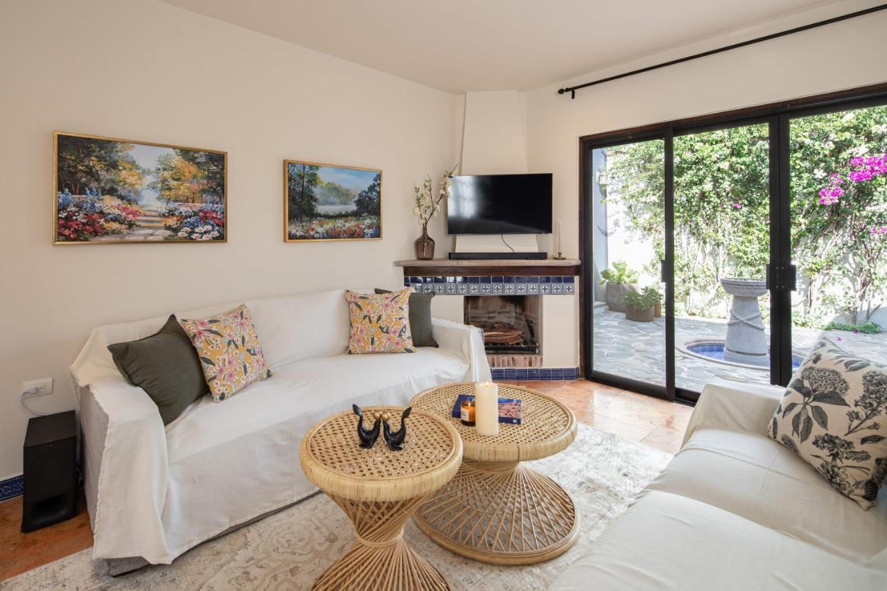 Rooftop Jacuzzi! Country-Style 4 Bedroom Cottage San Miguel de Allende Eksteriør bilde